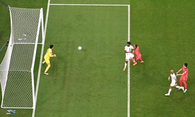 开云APP下载-贾府宝石岂止安东尼？2场造3球，小妖成加纳第1大腿